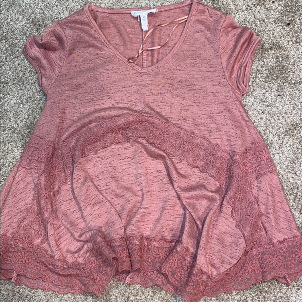 Flowey lace shirt